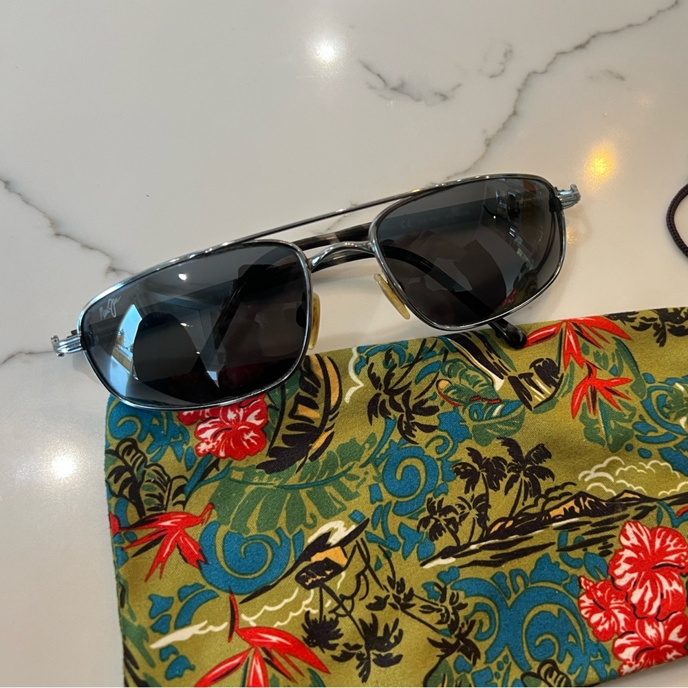 Maui Jim Kahuna sunglasses 162-02